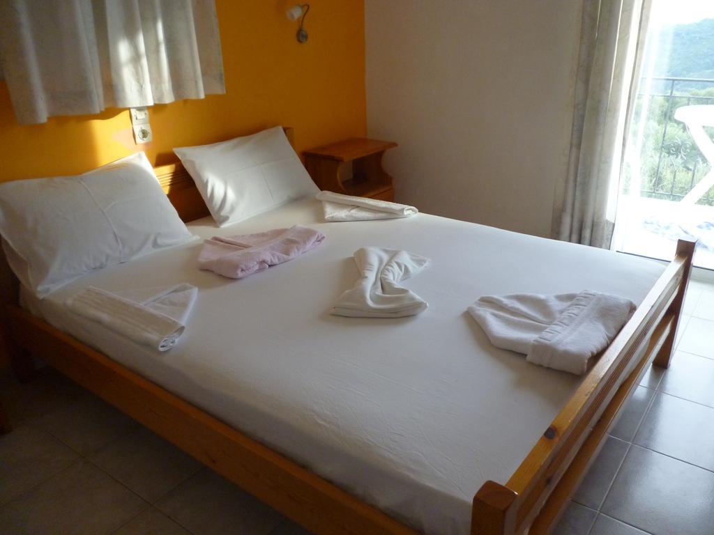 Lichnos Babis Taverna & Rooms パルガ 部屋 写真